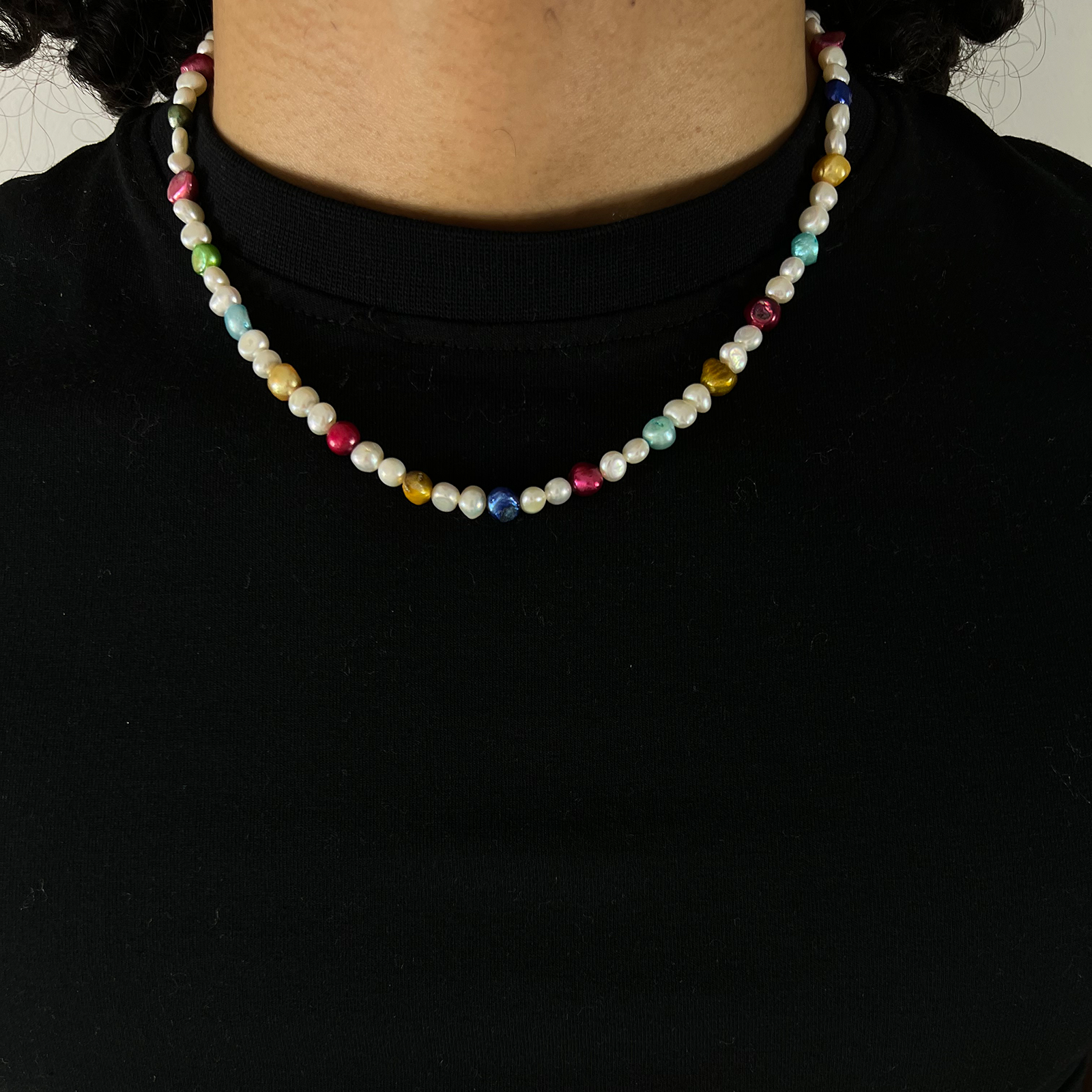 Multicolour Pearl necklace