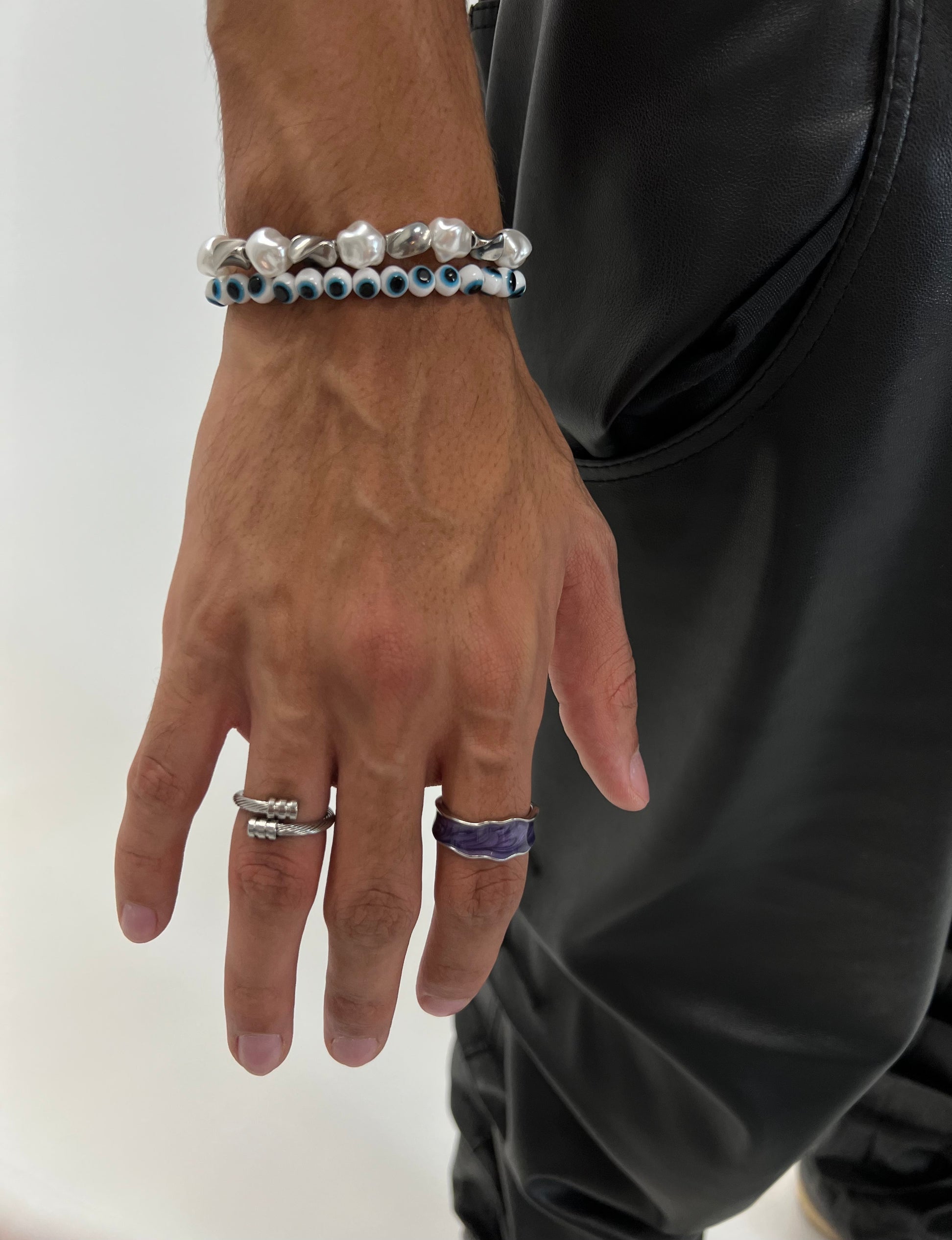 Eye White Pearl Bracelet