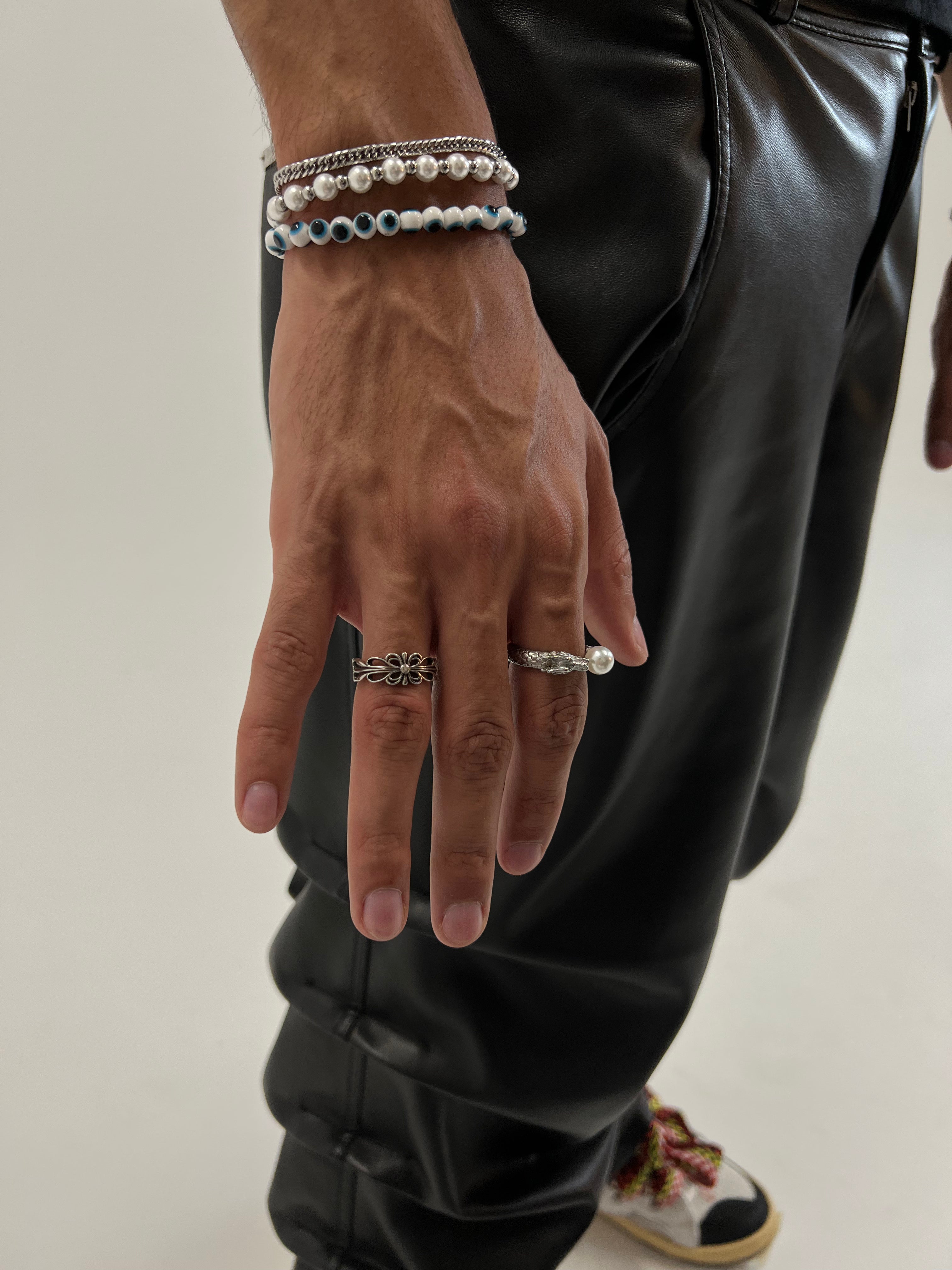 Eye White Pearl Bracelet